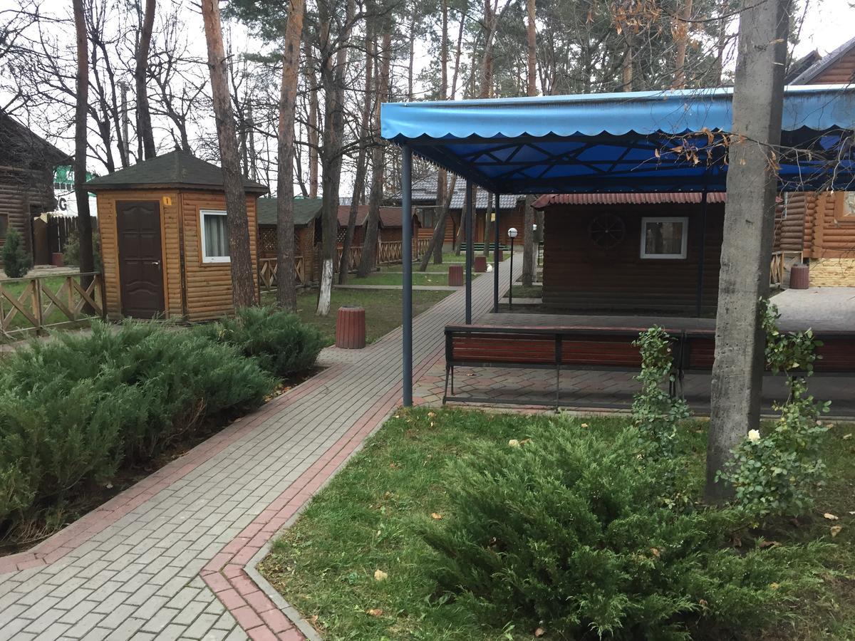 Podilskii Dvir Yakushintsy Exterior photo